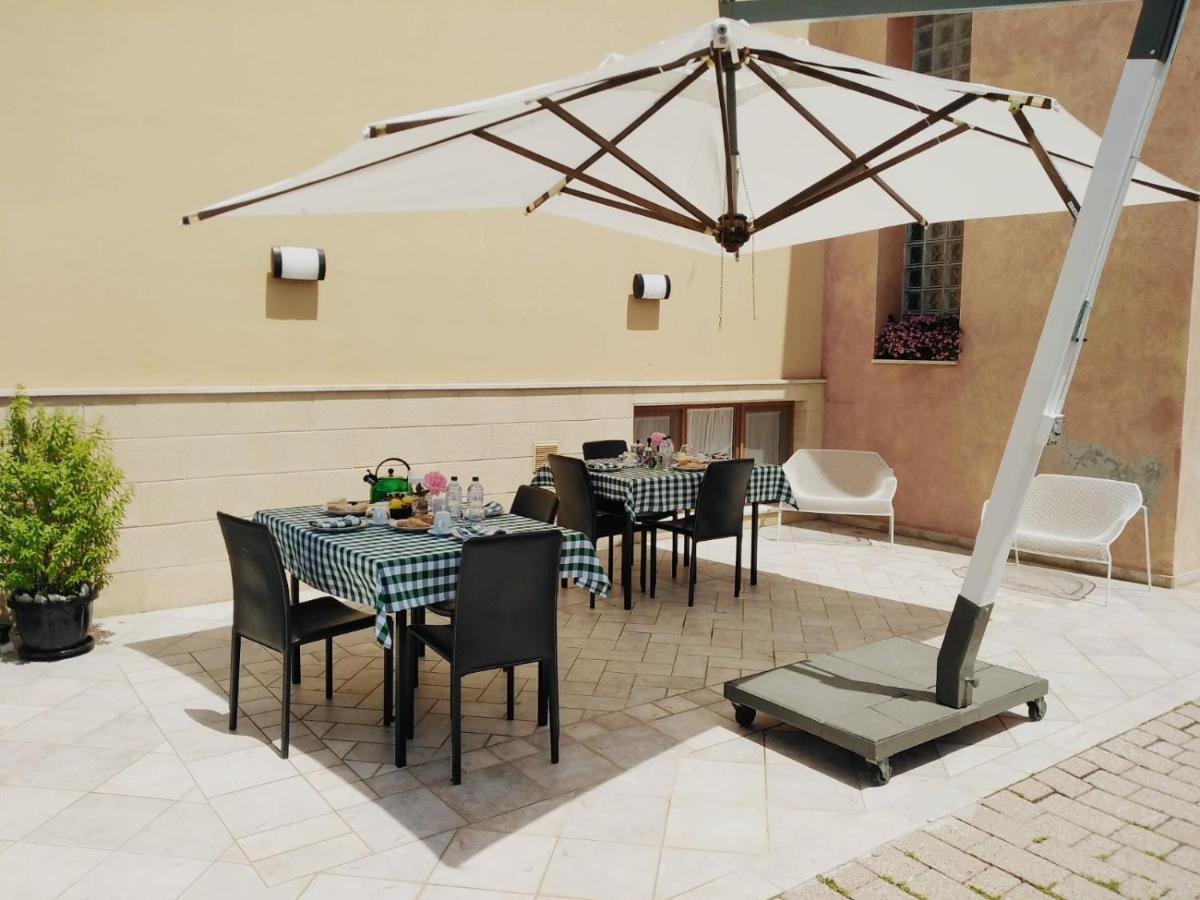 The Holiday House Hotel Santeramo in Colle Kültér fotó