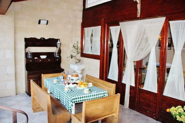 The Holiday House Hotel Santeramo in Colle Kültér fotó